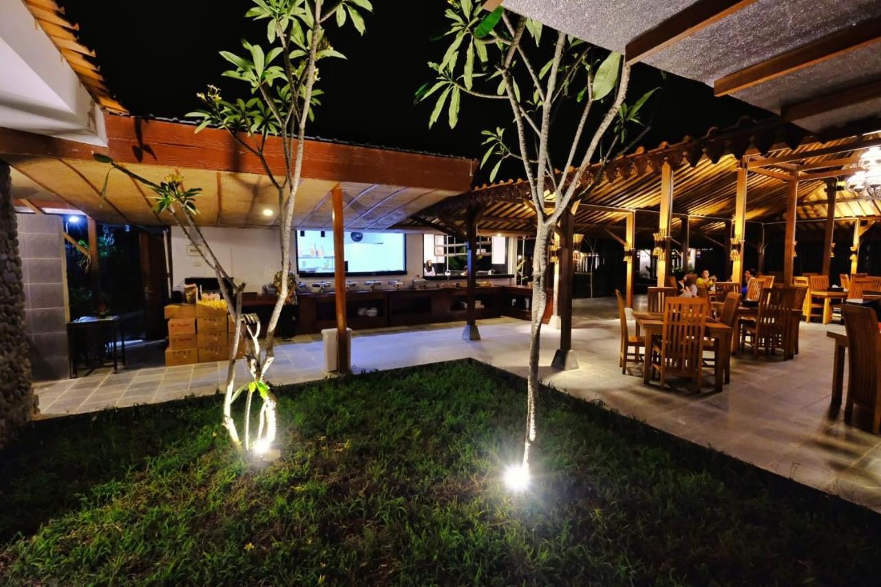 The Nalaya Hotel & Resto มาเกอลัง ภายนอก รูปภาพ