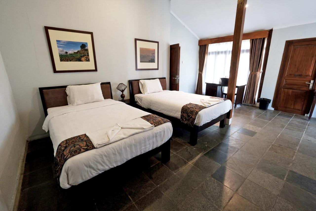The Nalaya Hotel & Resto มาเกอลัง ภายนอก รูปภาพ