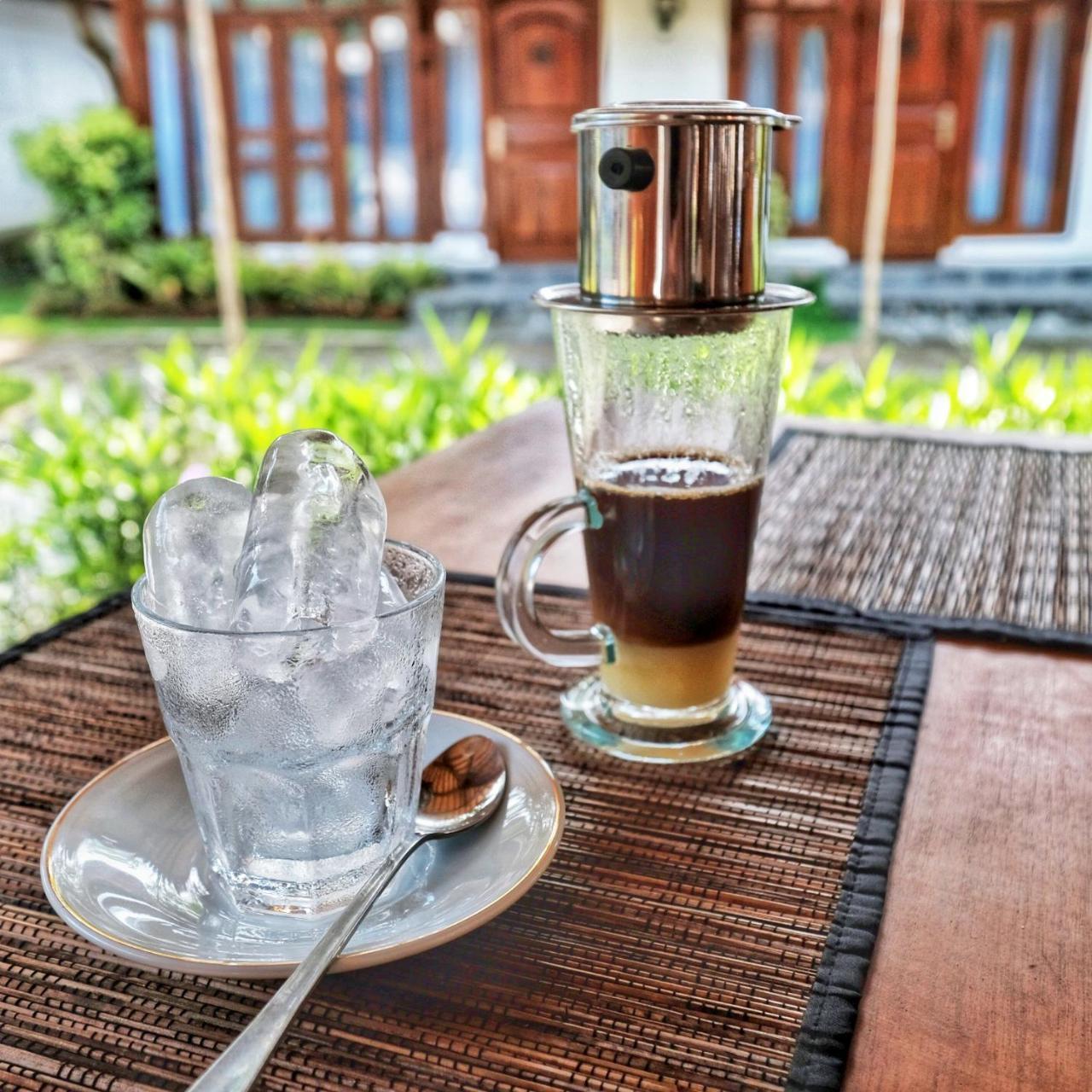 The Nalaya Hotel & Resto มาเกอลัง ภายนอก รูปภาพ