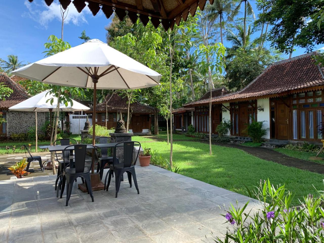 The Nalaya Hotel & Resto มาเกอลัง ภายนอก รูปภาพ